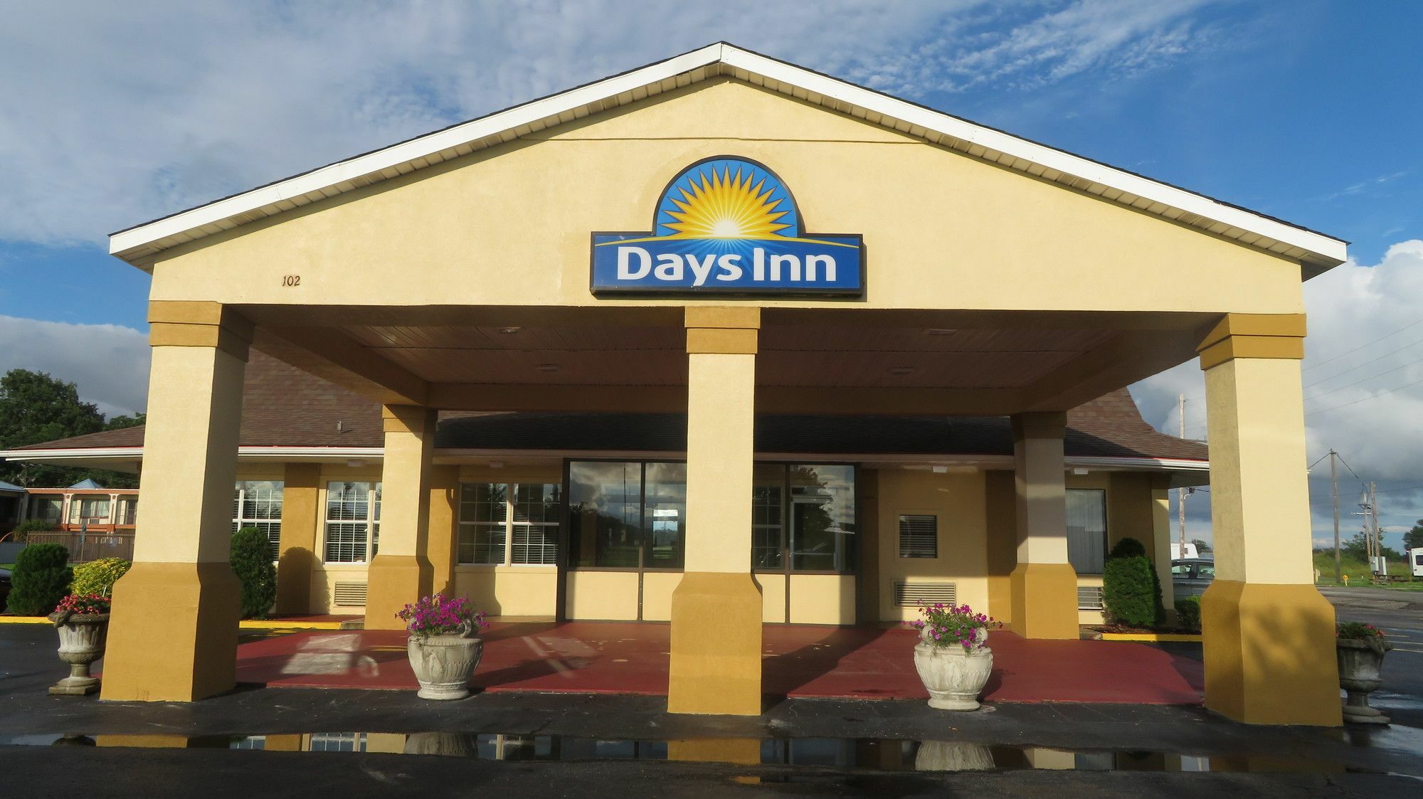Days Inn By Wyndham Блайтвилл Экстерьер фото